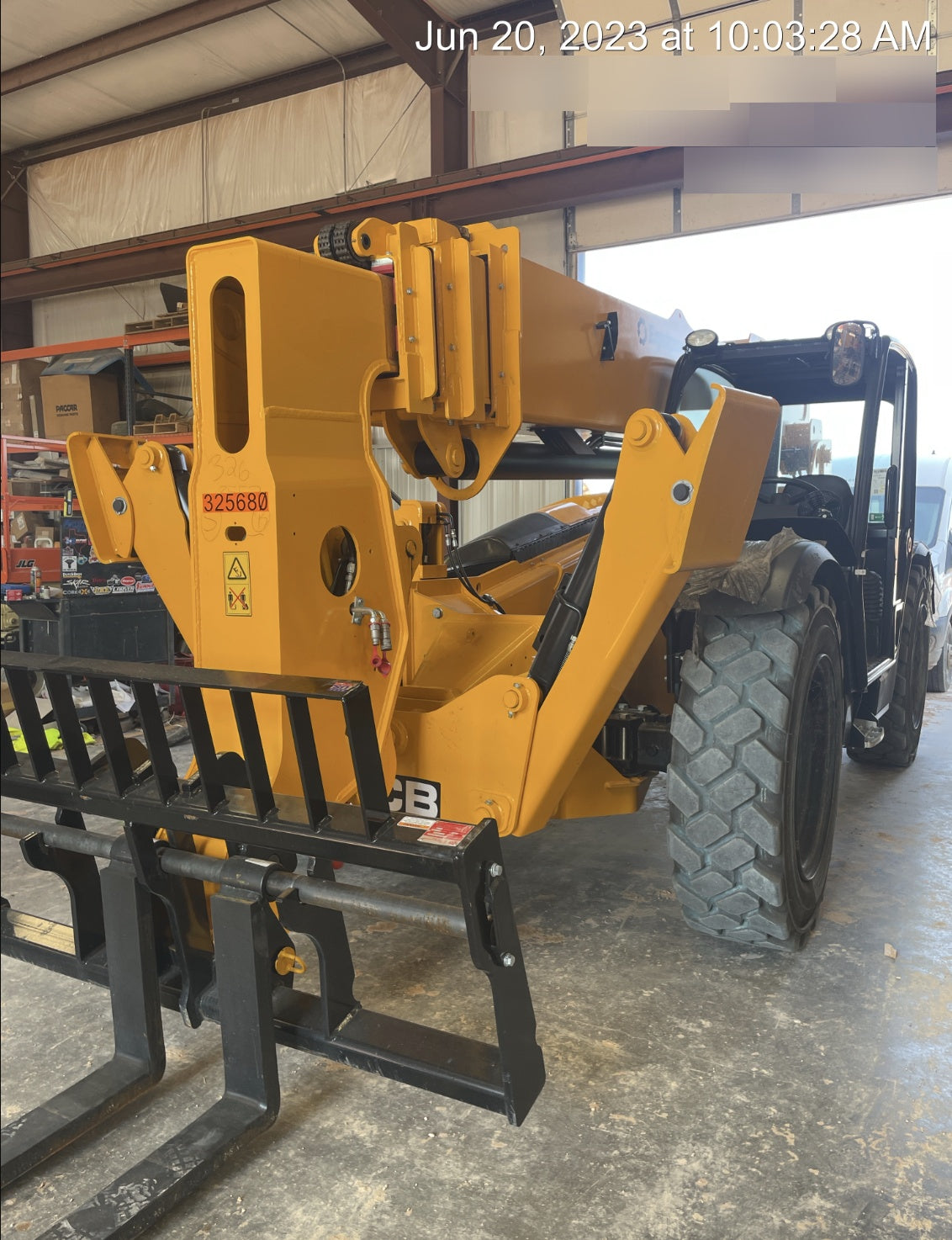 2023 JCB 510-56