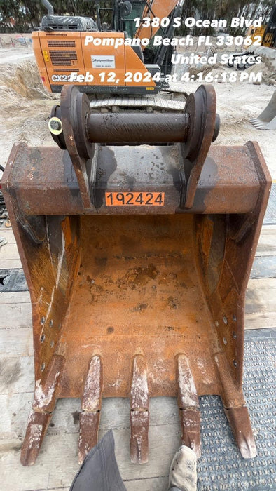 2015 CASE 42" Bucket - Case