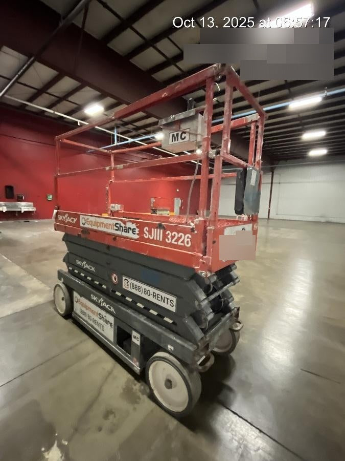 2018 Skyjack SJIII-3226 Skyjack SJIII3226 Scissor Lift w/Trojan Batteries