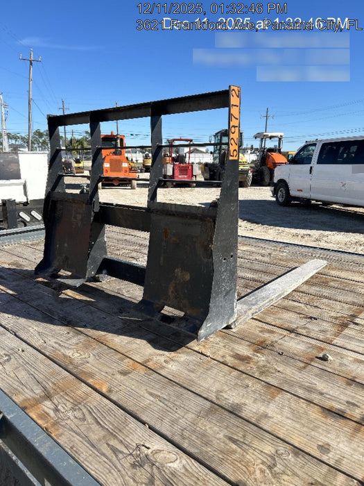 2025 ARROW MATERIAL HANDLING 60" Pallet Forks - Arrow