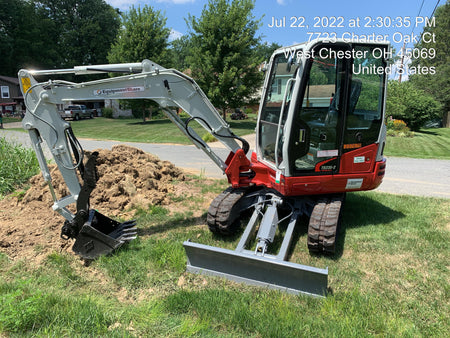 2022 TAKEUCHI TB235-2CR