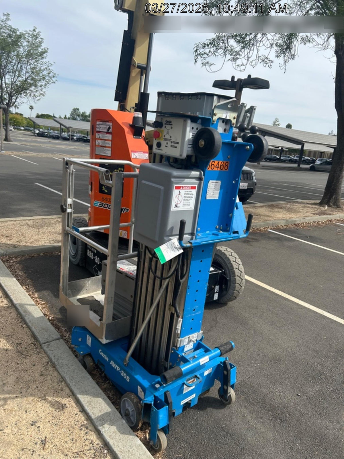 2019 GENIE AWP-30S