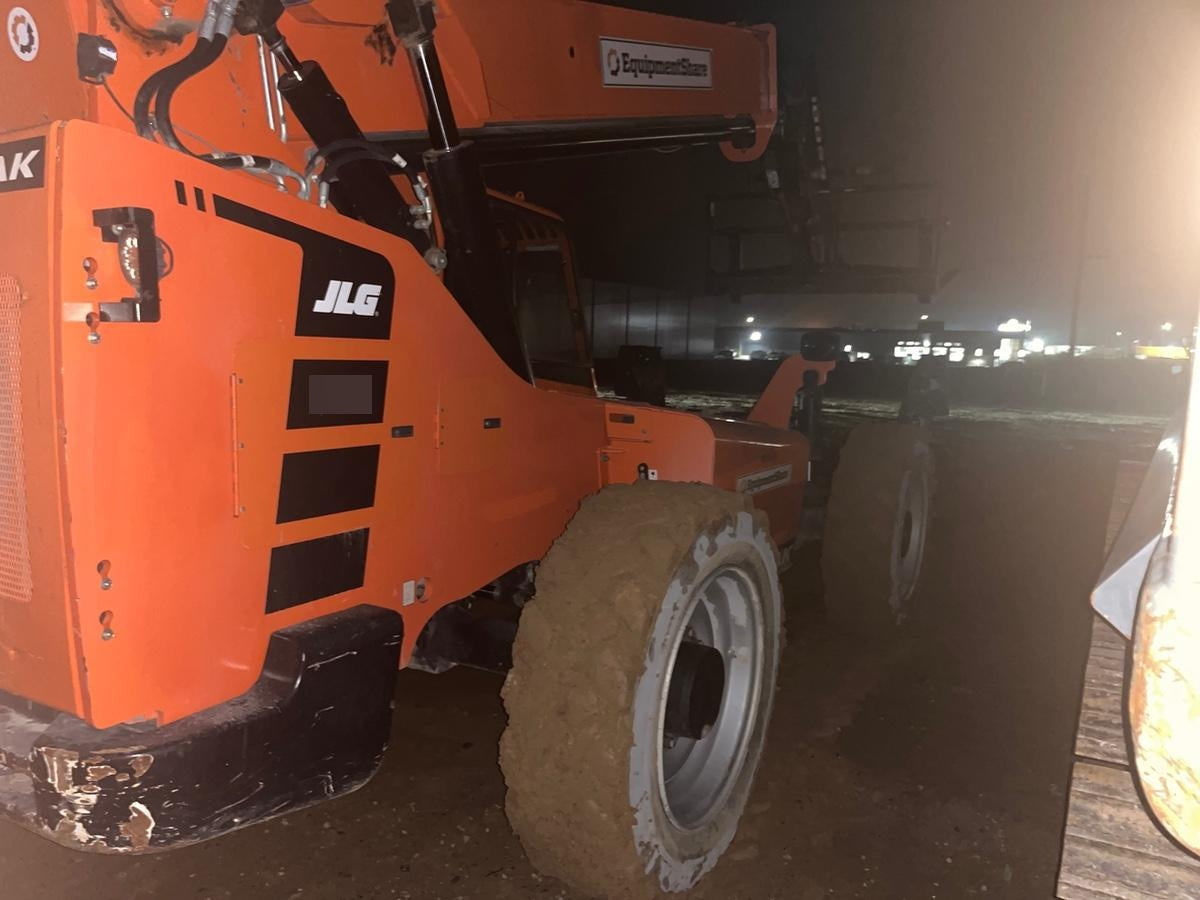 2021 SKYTRAK 10054