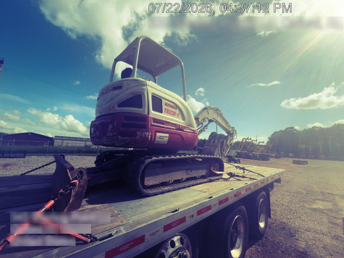 2022 TAKEUCHI TB235-2R