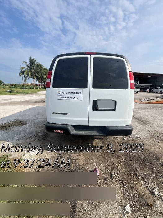2023 CHEVROLET Express Van - Rental