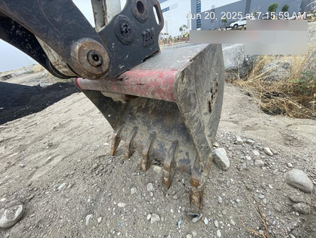 2021 DOOSAN 30" Bucket - Doosan