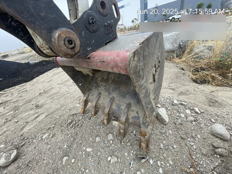 2021 DOOSAN 30" Bucket - Doosan