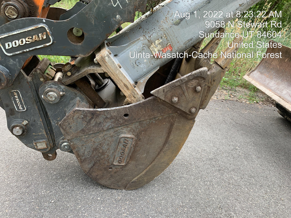 2020 DOOSAN 30" Bucket - Doosan