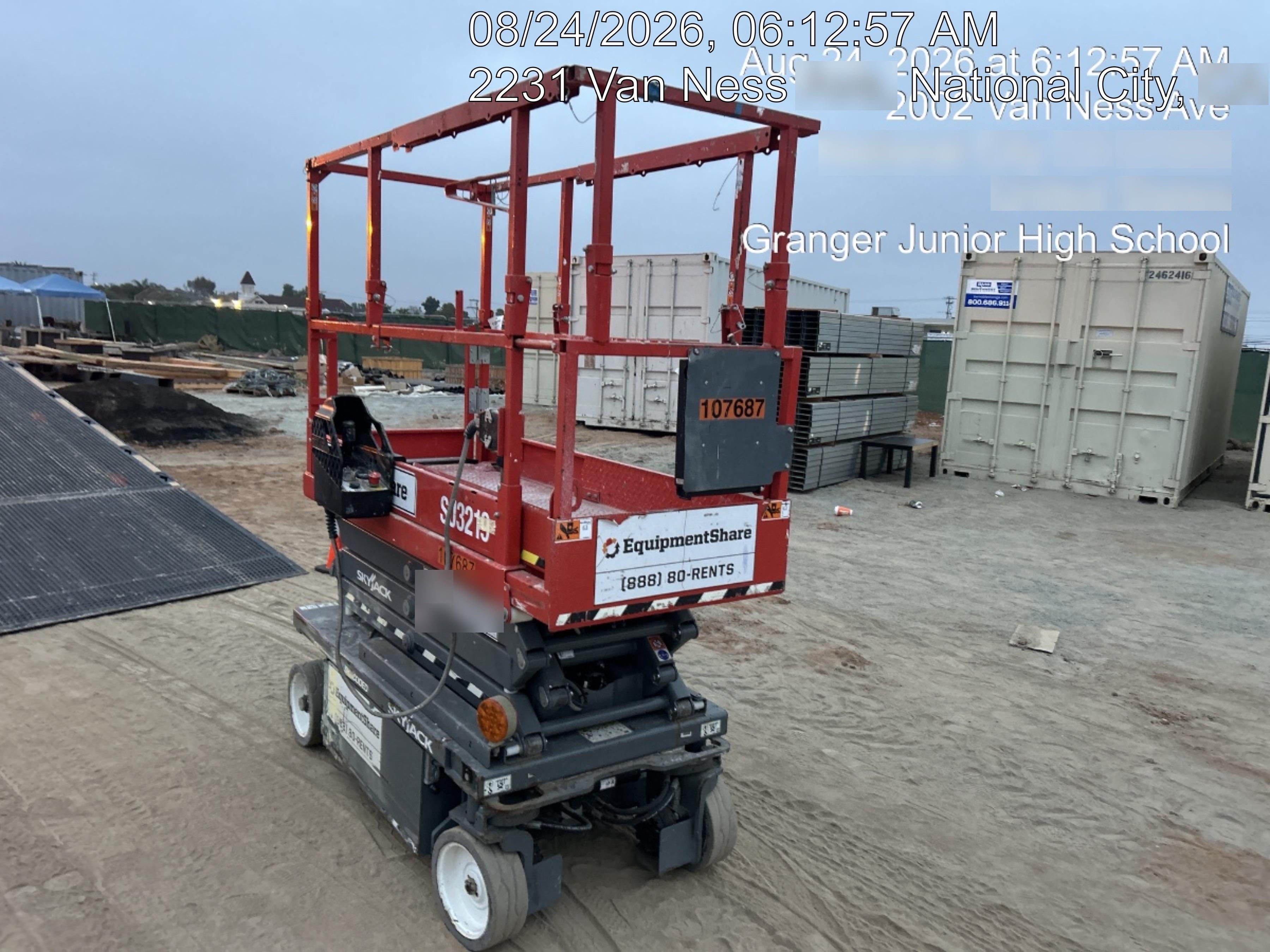 2020 Skyjack SJIII-3219 Solid NM Tires, Half height spring hinged entry gate, Dual Beacons, 800W Inverter