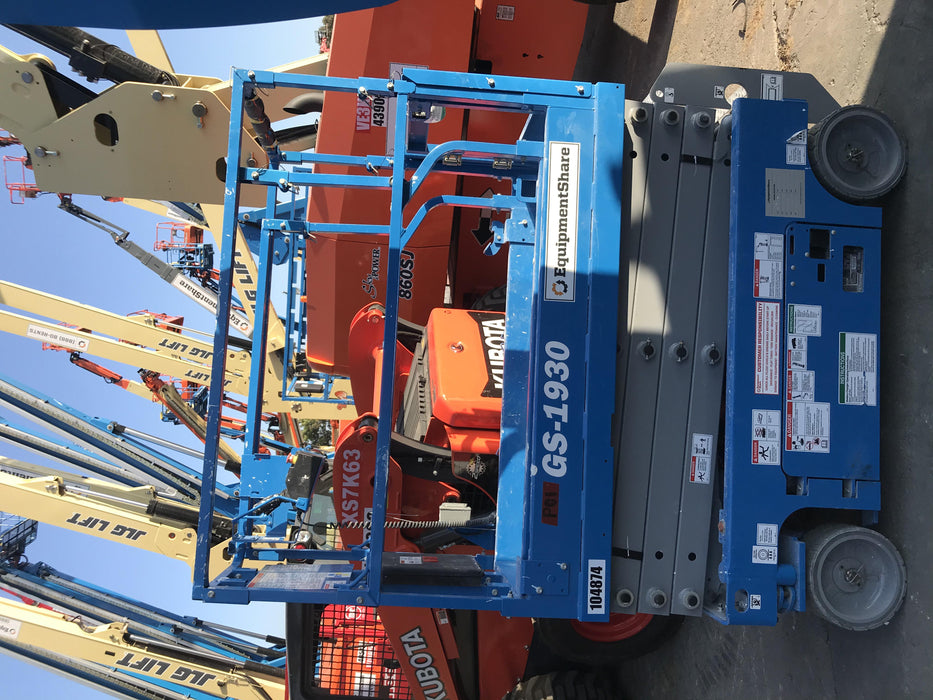 2020 Genie GS-1930 Solid Non Marking Tires, Beacon, Folding rails with half height swing gate, 800W Inverter