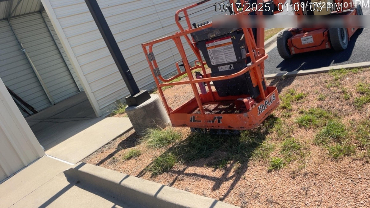 2019 JLG E300AJP