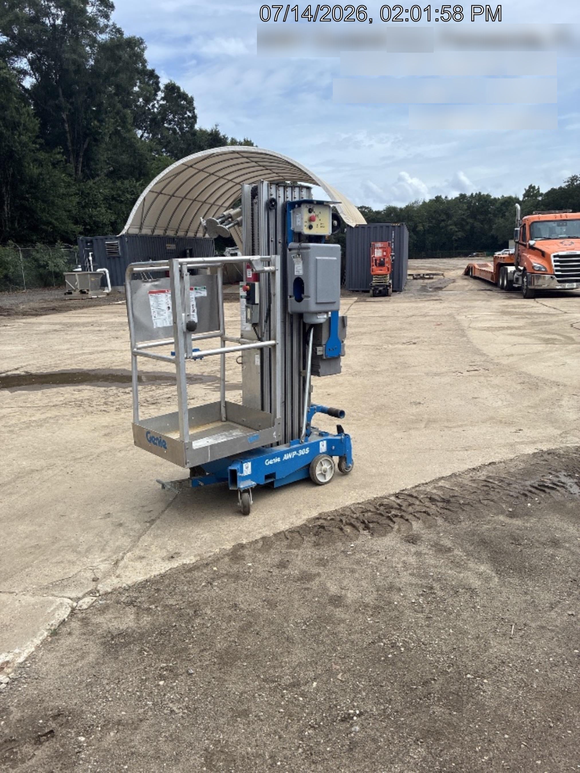 2019 GENIE AWP-30S