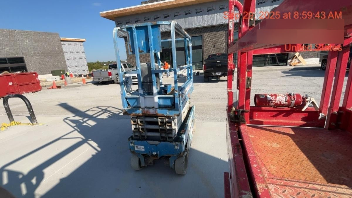 2018 Genie GS-1930 Genie GS-1930 Scissor Lift w/Standard Options