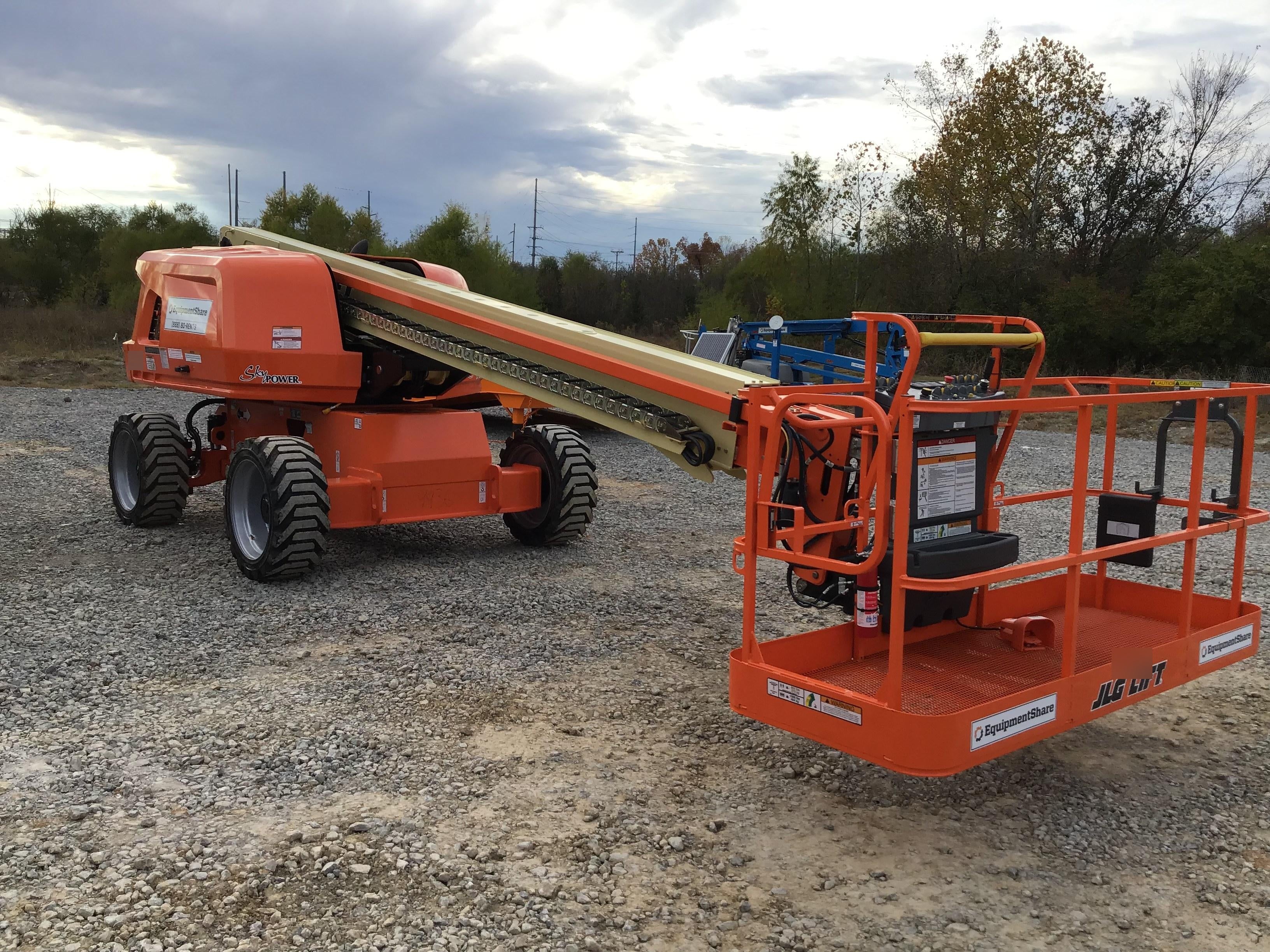 2019 JLG 600S 4WD