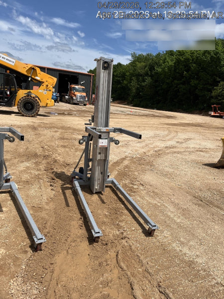 2023 GENIE SLC-24