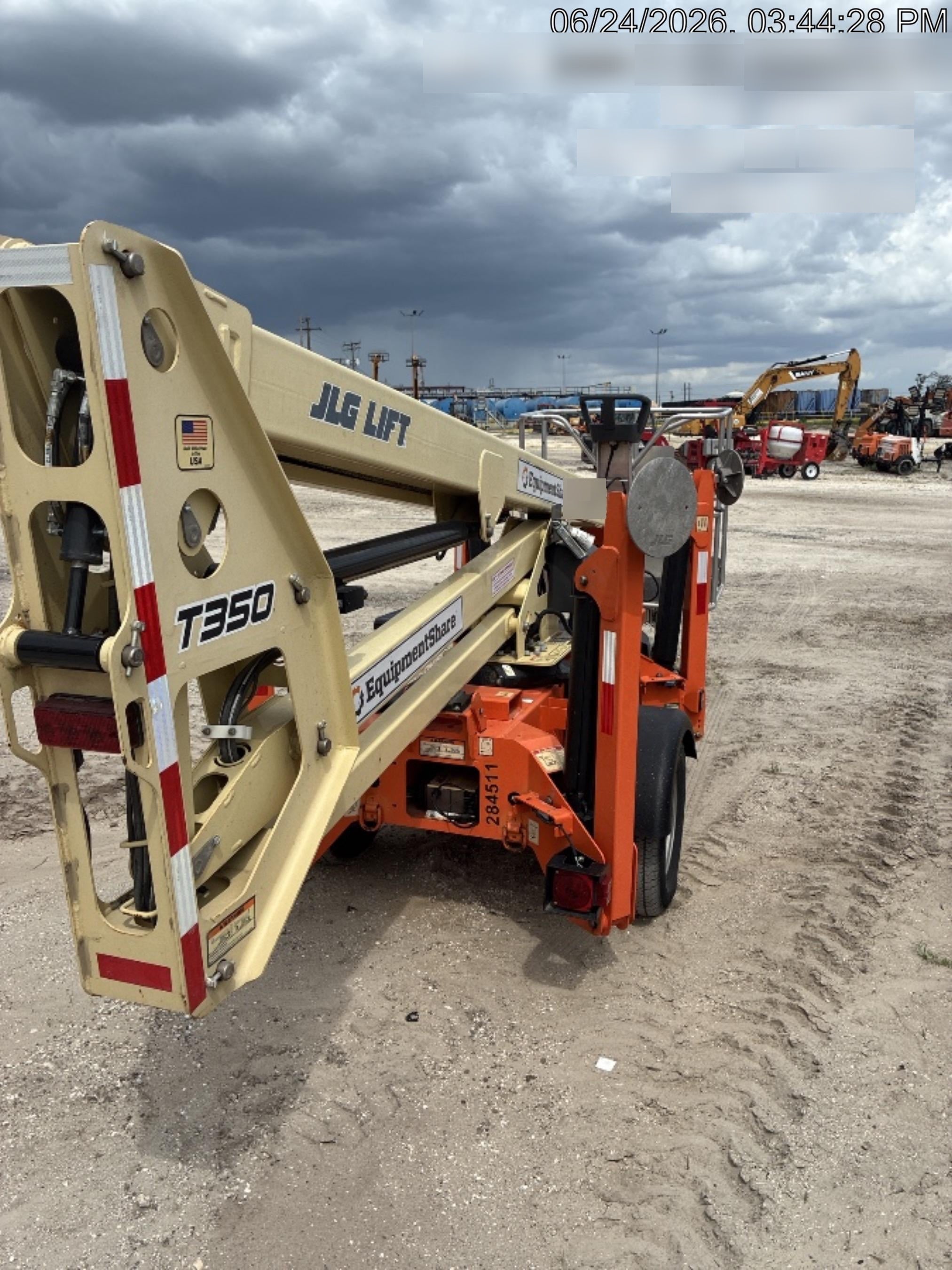 2022 JLG T350