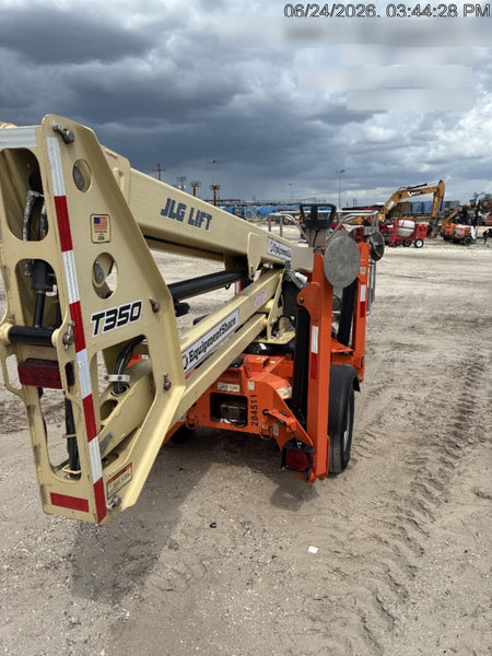 2022 JLG T350