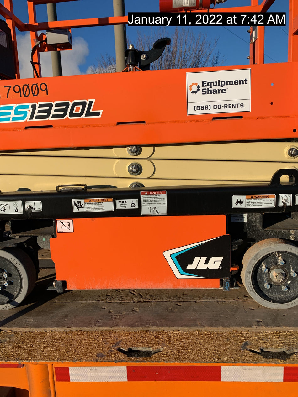 2021 JLG ES1330L