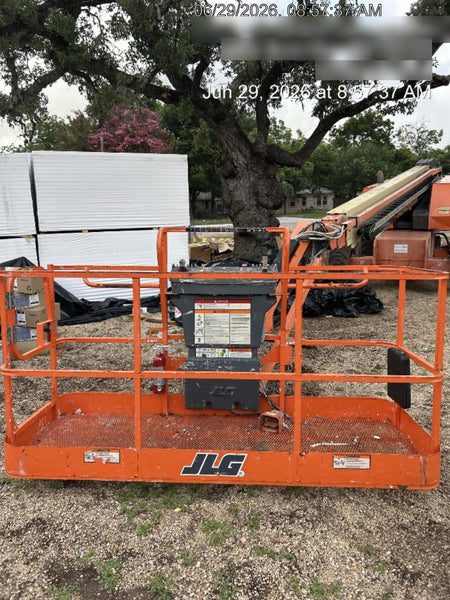 2016 JLG 660SJ