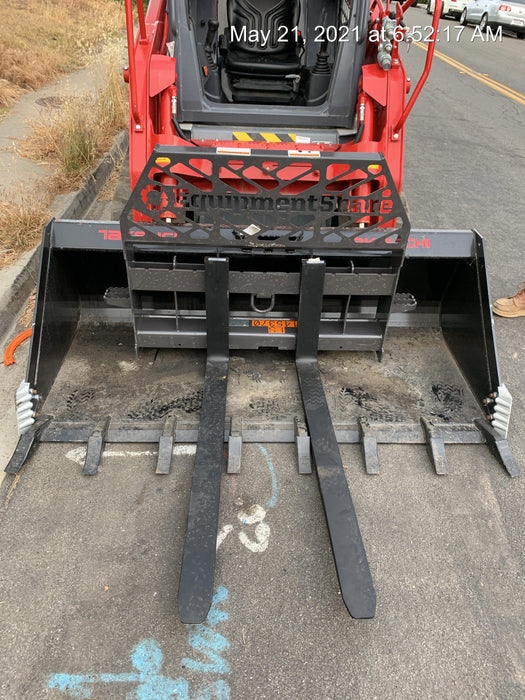 2021 PALADIN 48" Pallet Forks - Paladin