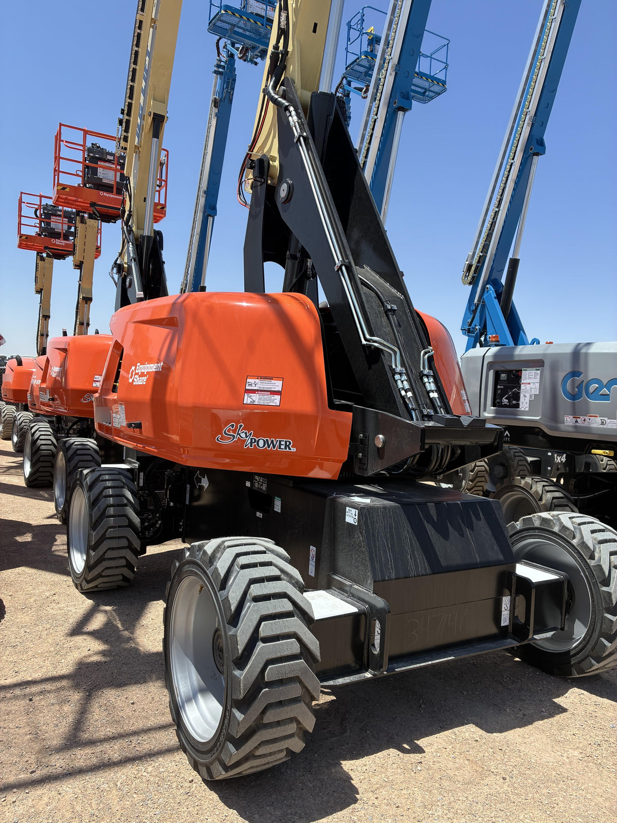 2026 JLG 660SJ