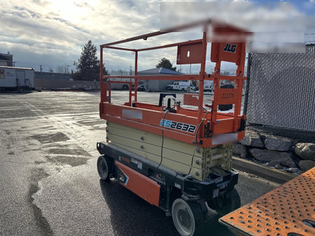 2022 JLG ES2632