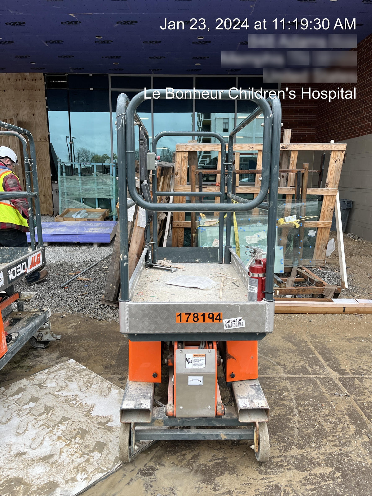 2021 JLG 1030P