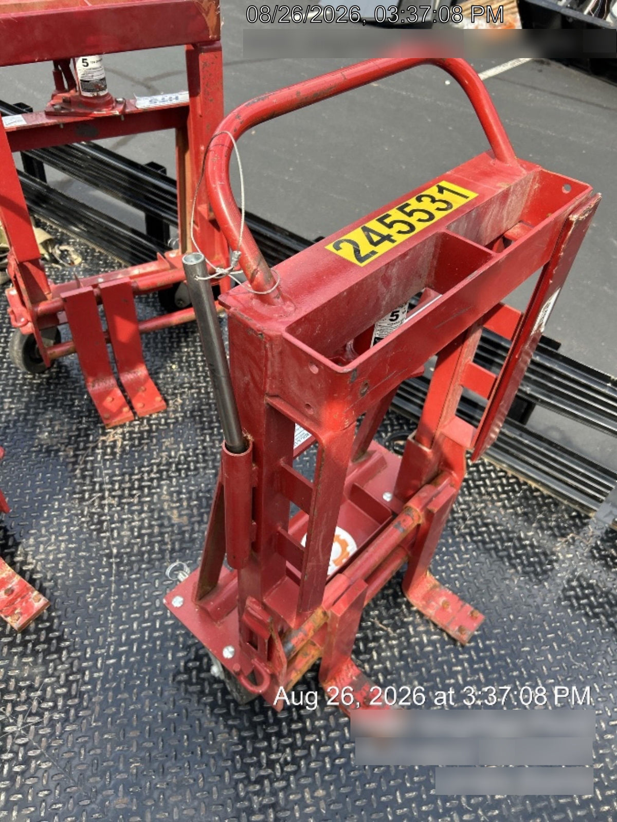 2022 ROL-A-LIFT M-6