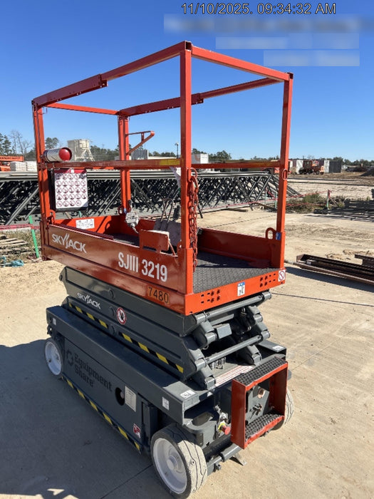 2018 SKYJACK SJIII-3219