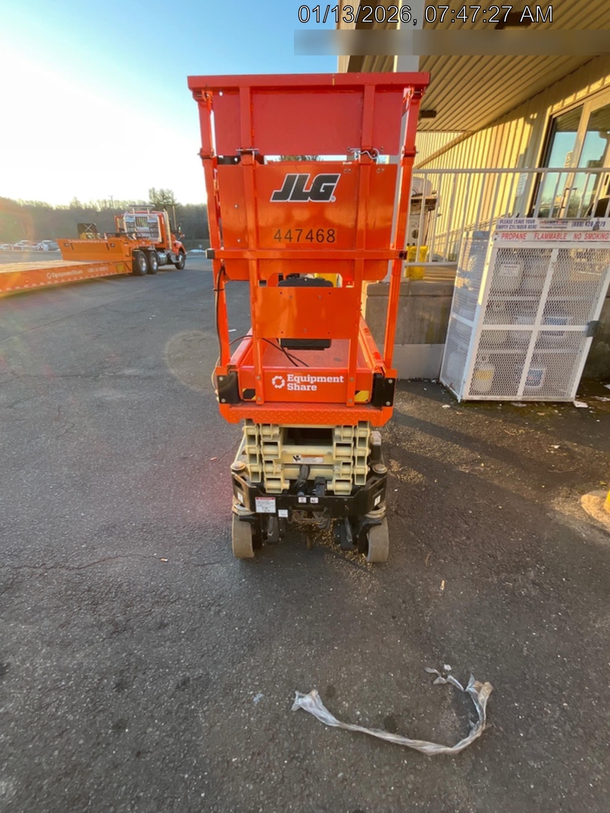 2024 JLG ES1932