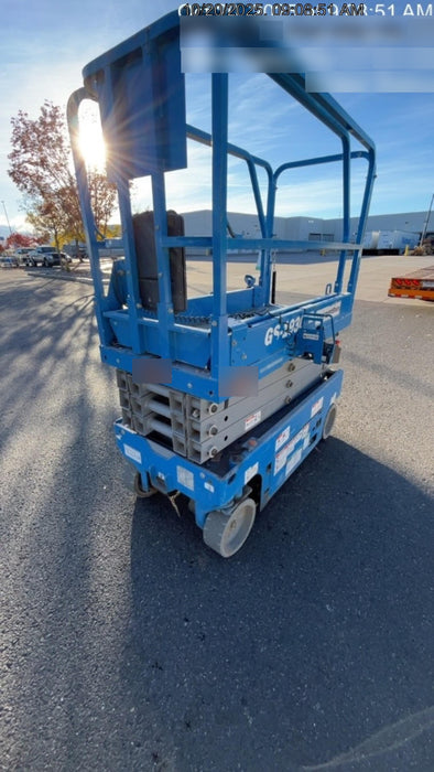 2019 Genie GS-1930 Fixed rails with chain Entry