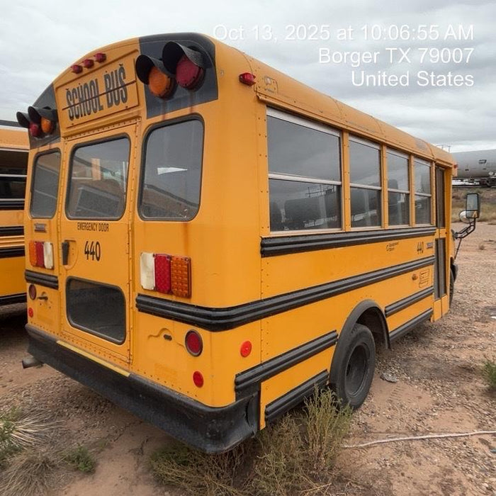 2014 CHEVROLET 3500 Bus