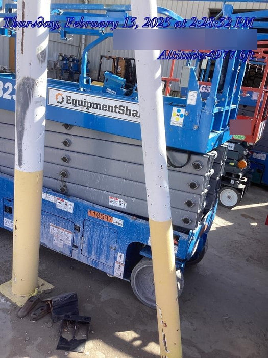 2020 Genie GS-3232 Standard, Folding half height swing gate