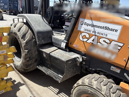 2023 CASE 588H