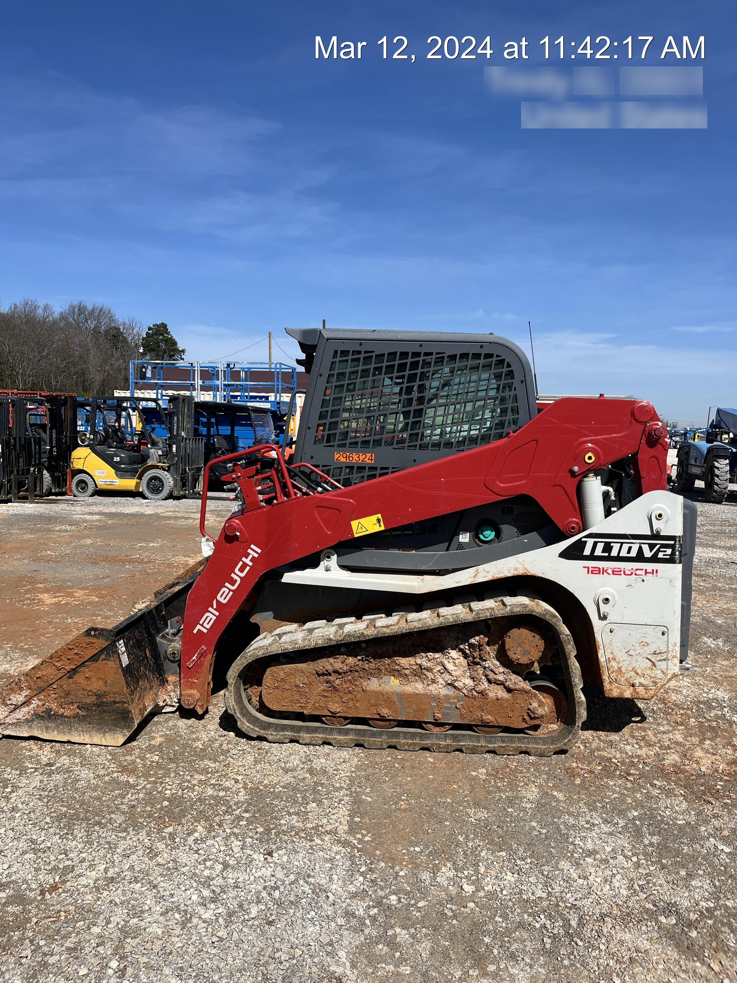 2023 TAKEUCHI TL10V2-CR