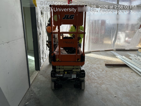 2021 JLG ES1330L