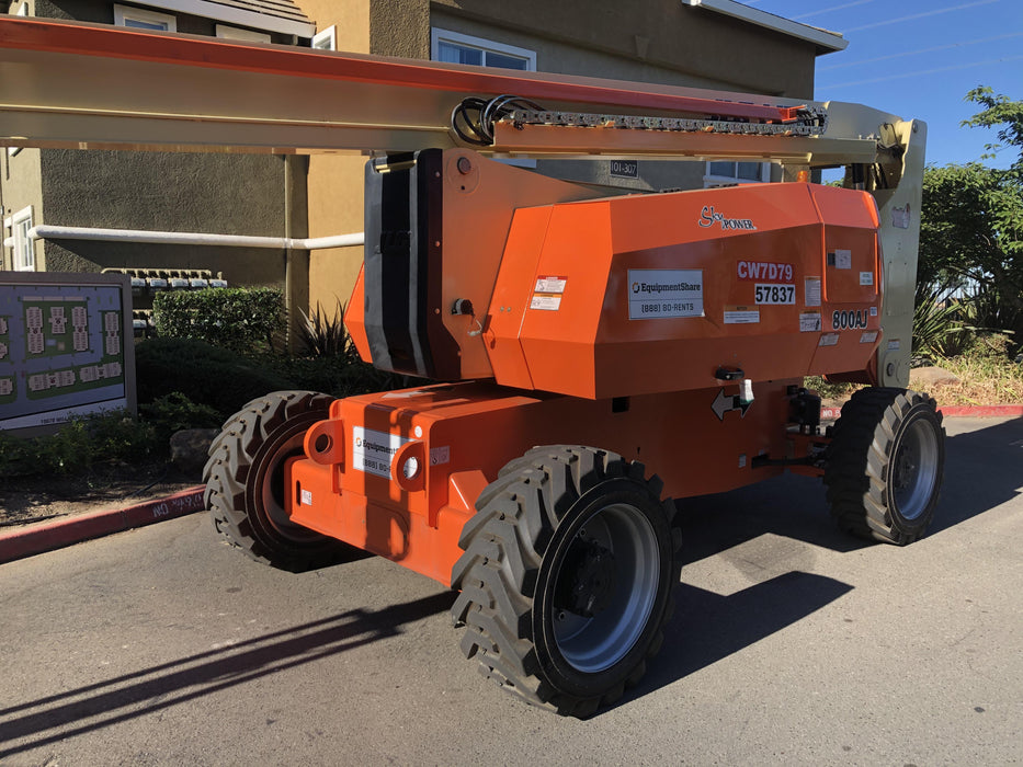 2020 JLG 800AJ