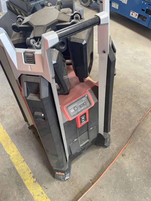 2021 MILWAUKEE MXF041-1XC