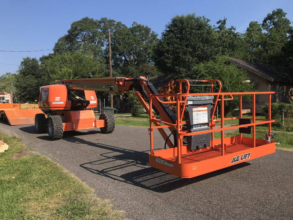 2019 JLG 660SJ