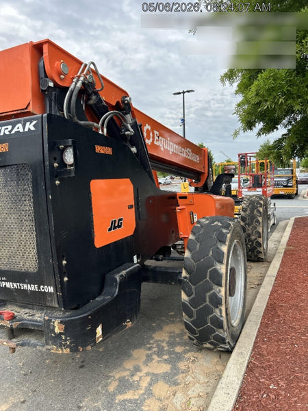 2023 SKYTRAK 8042