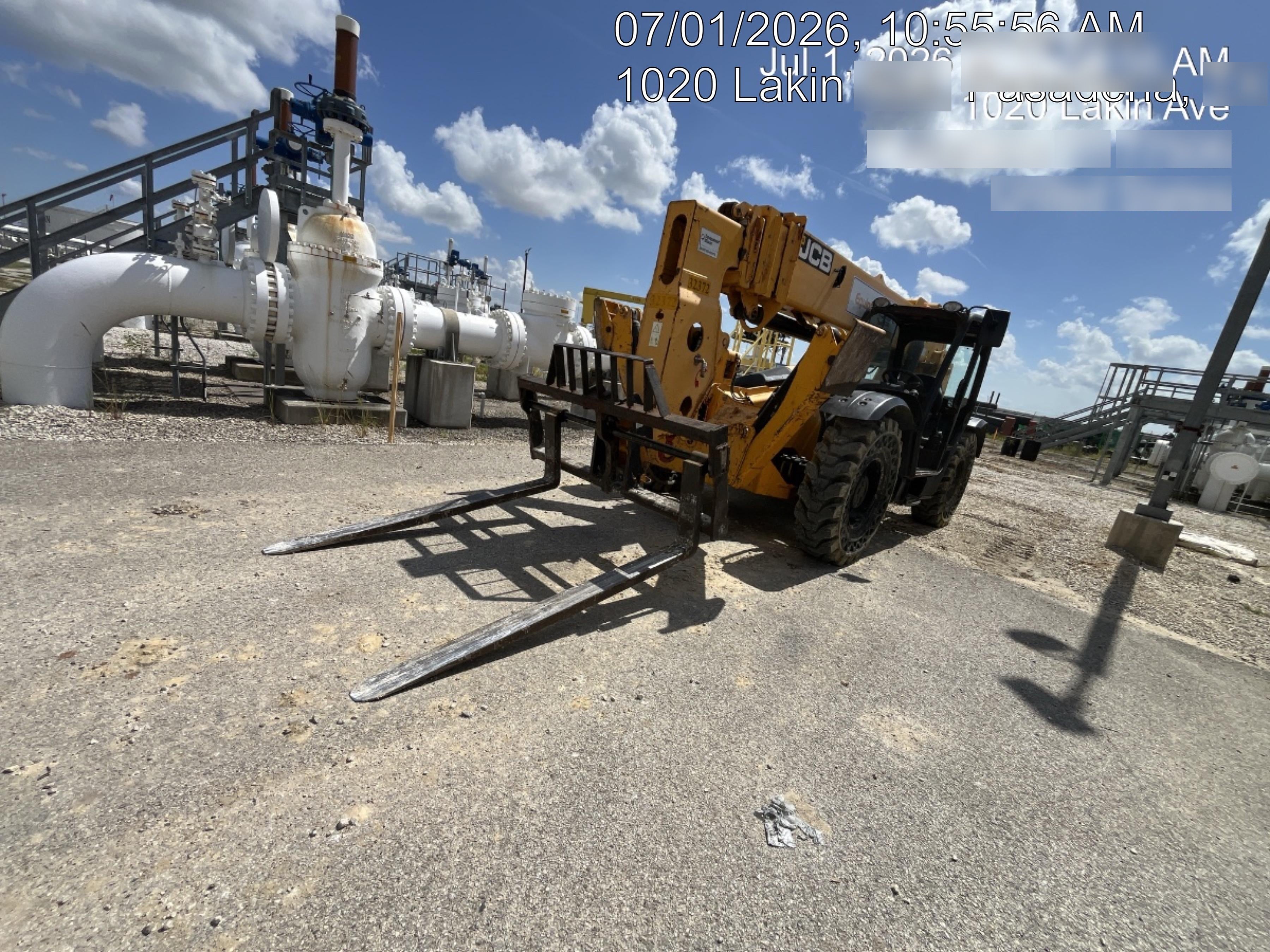 2019 JCB 510-56 Open ROPS, 74 HP, Solid Tires, Worklights, Beacon, Aux Hydraulics, Lifting Eye 72" Carriage/60" Forks