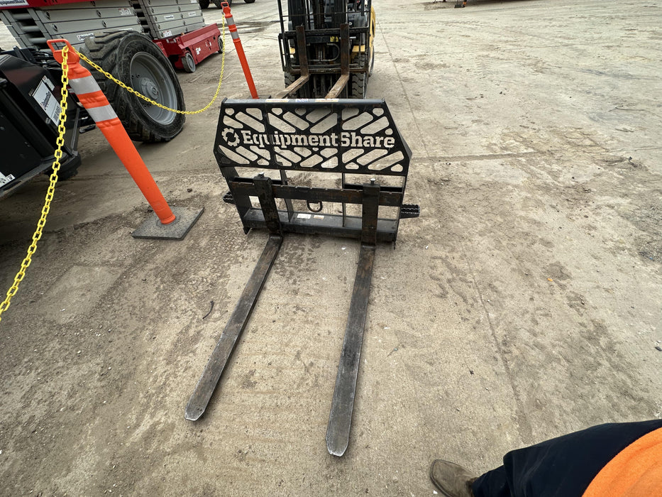 2022 PALADIN 48" Pallet Forks - Paladin