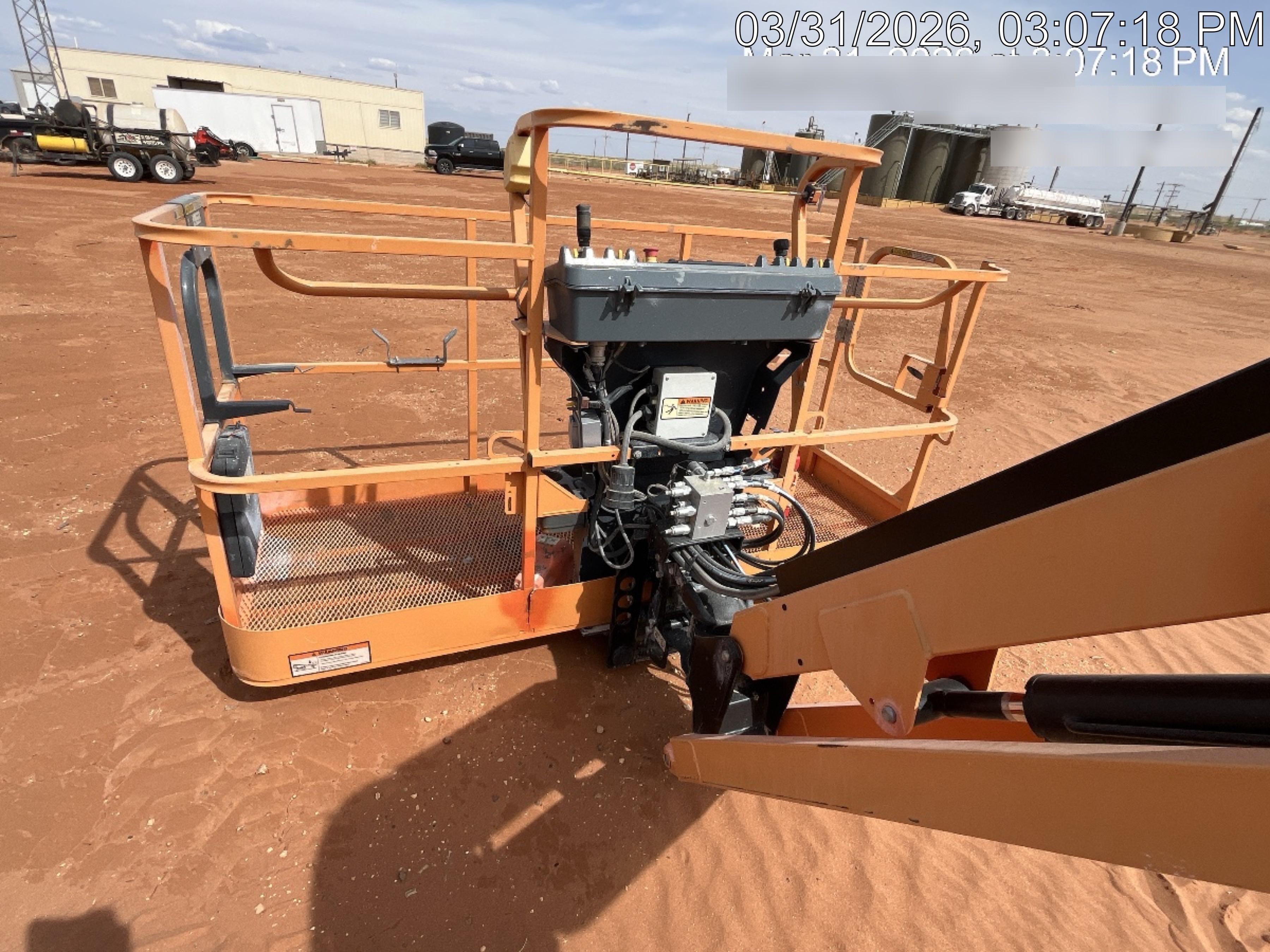 2023 JLG 600AJ