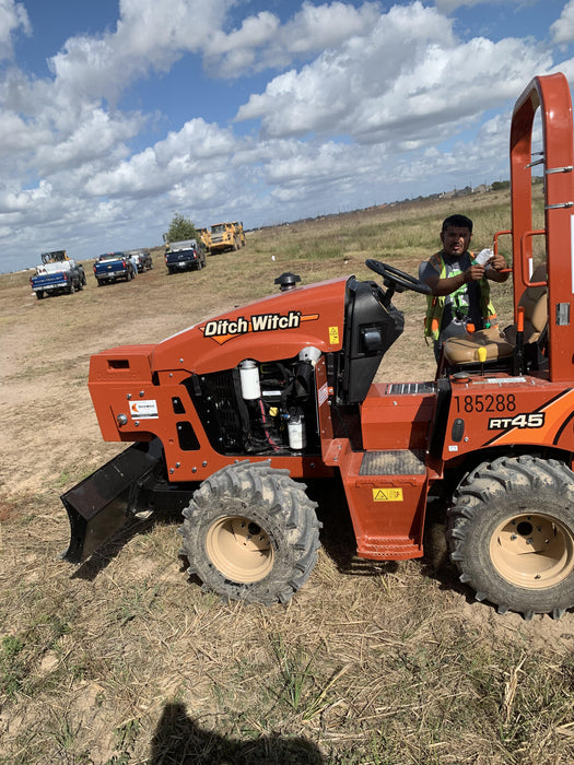 2021 DITCH WITCH RT45A