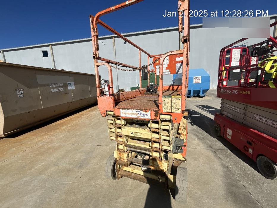 2016 JLG 3246ES