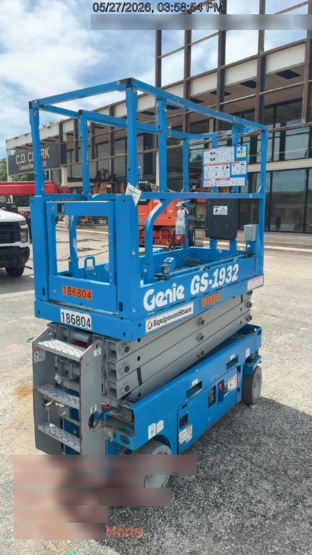2021 GENIE GS-1932
