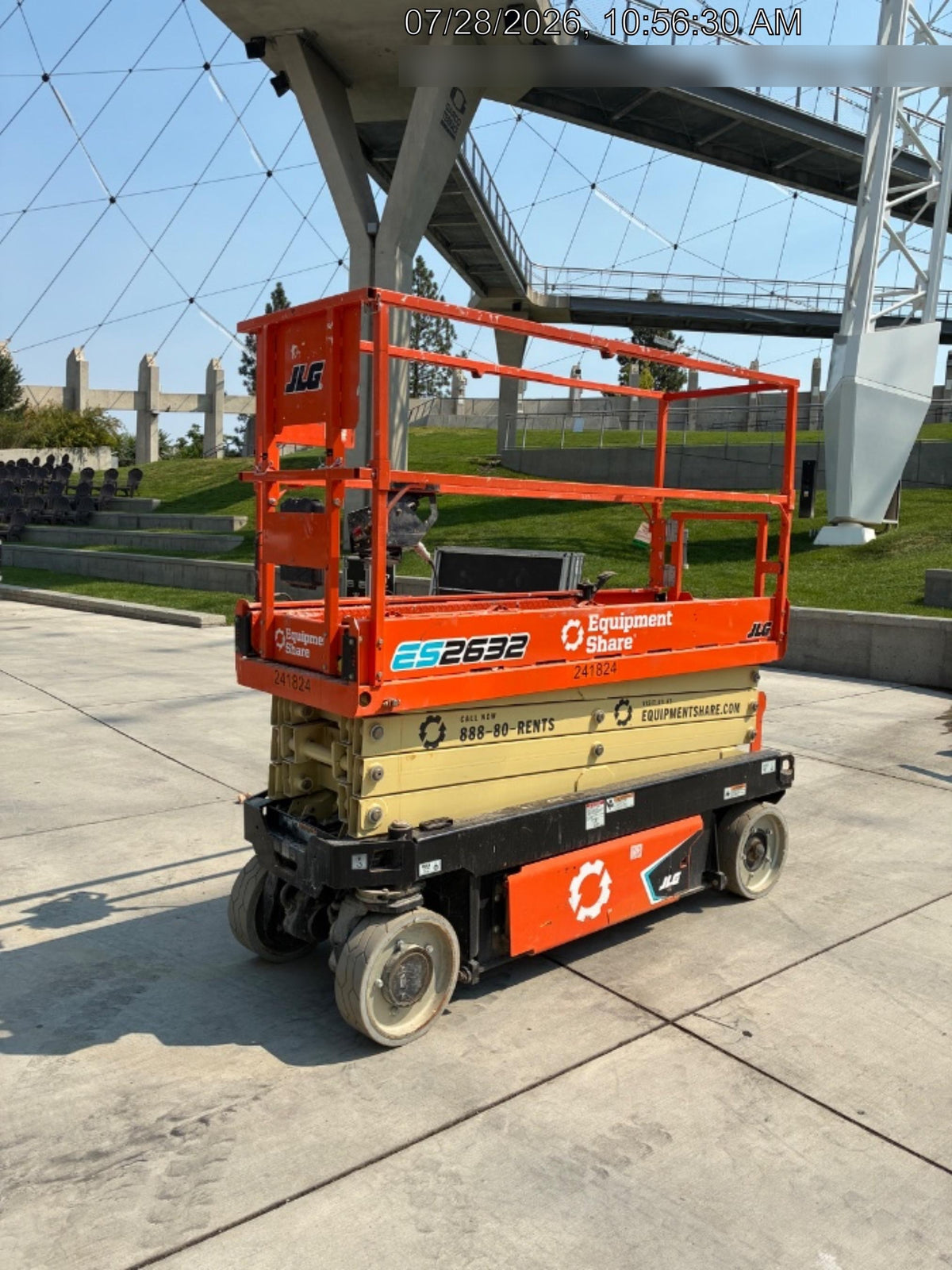 2022 JLG ES2632
