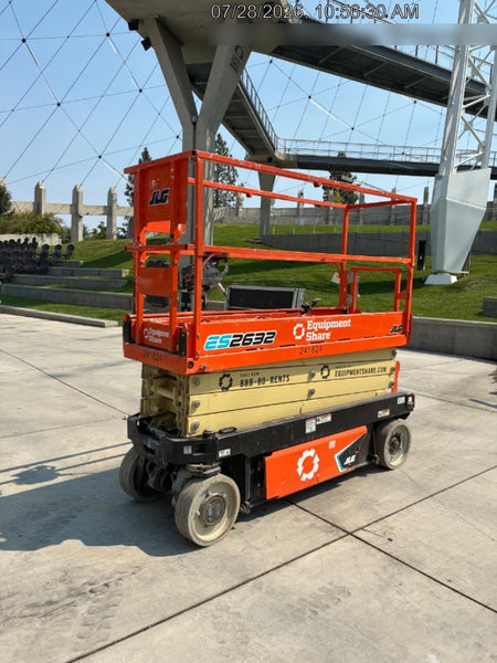 2022 JLG ES2632