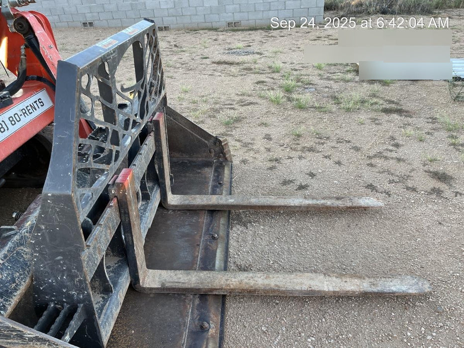 2020 PALADIN 48" Pallet Forks - Paladin