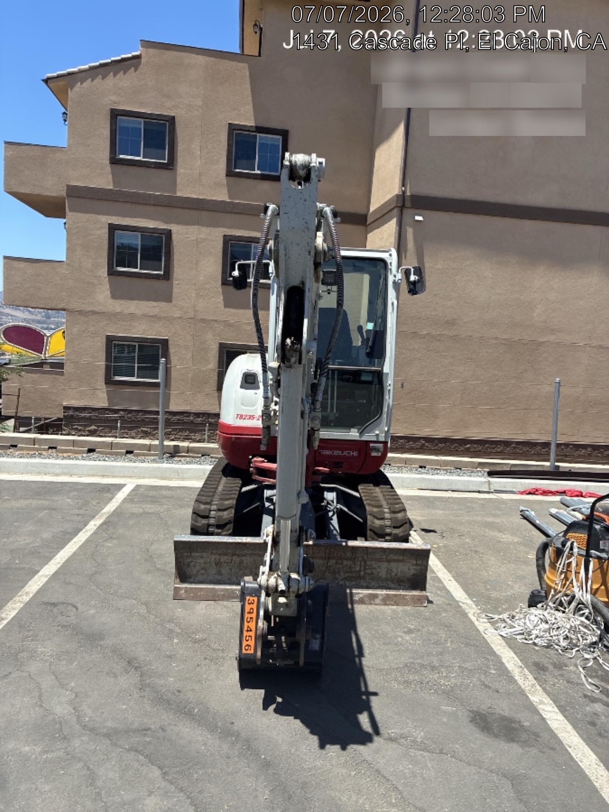 2025 TAKEUCHI TB235-2CR